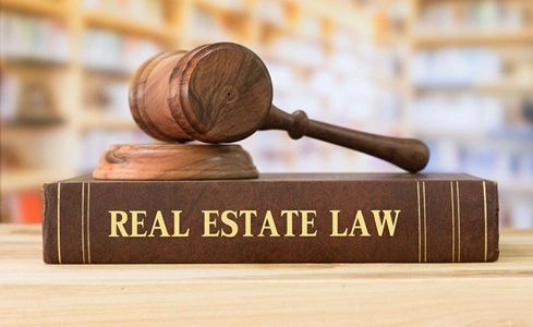 Real Estate Lawyer